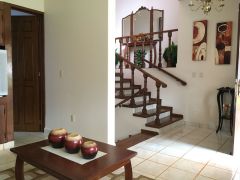 {"esp":"Entrada","ing":""}