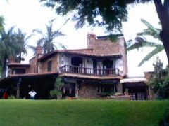 {"esp":"La vista de toda la casa","ing":"the house"}